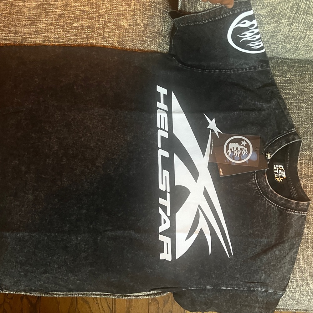 Hellstar Black T-Shirt w/ white Graphic T men’s size XL